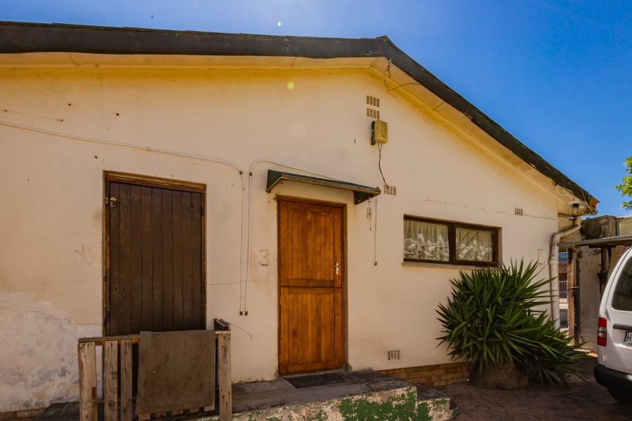 7 Bedroom Property for Sale in Protea Heights Western Cape